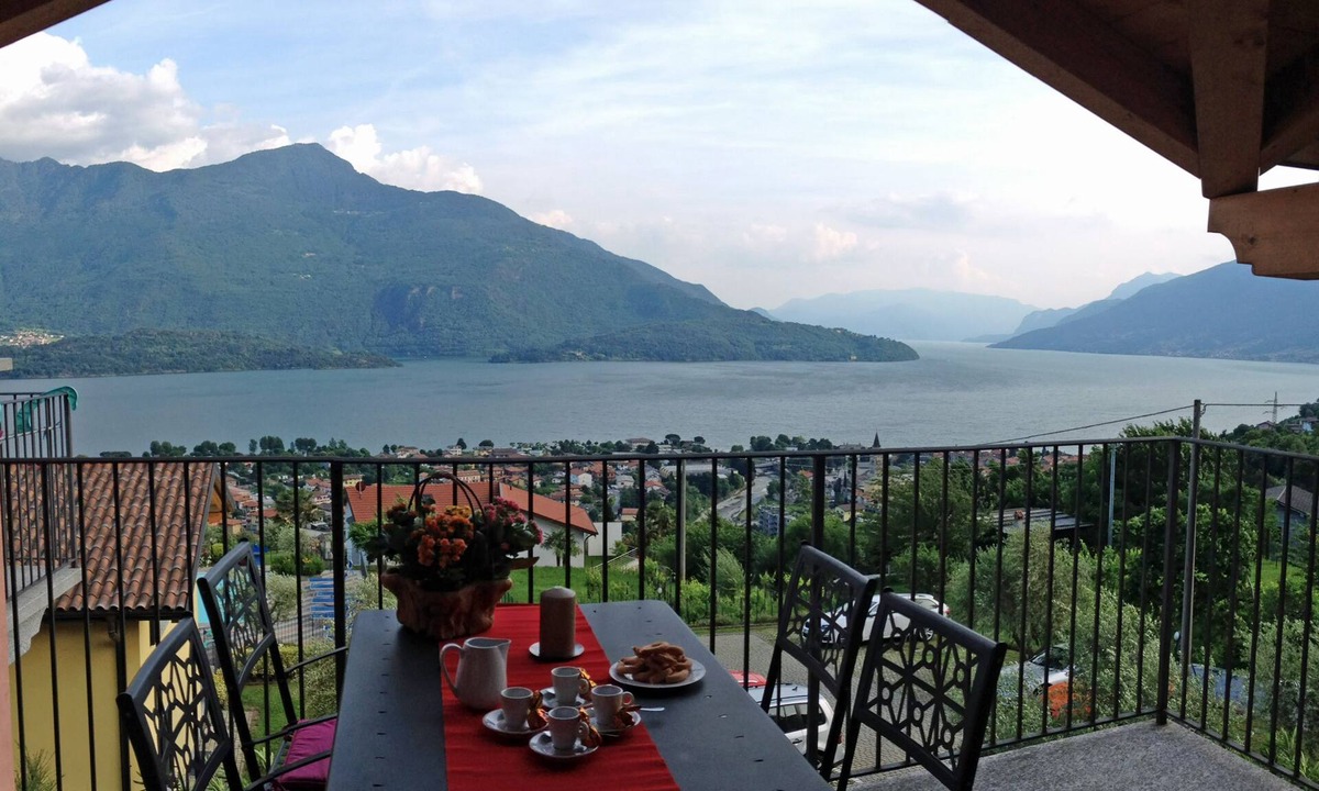 Vercana Apartment | Lake Como - Residence La Collina - Hazelnut