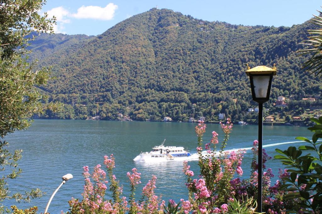 Como Bed & Breakfast | Lakeviewcabin