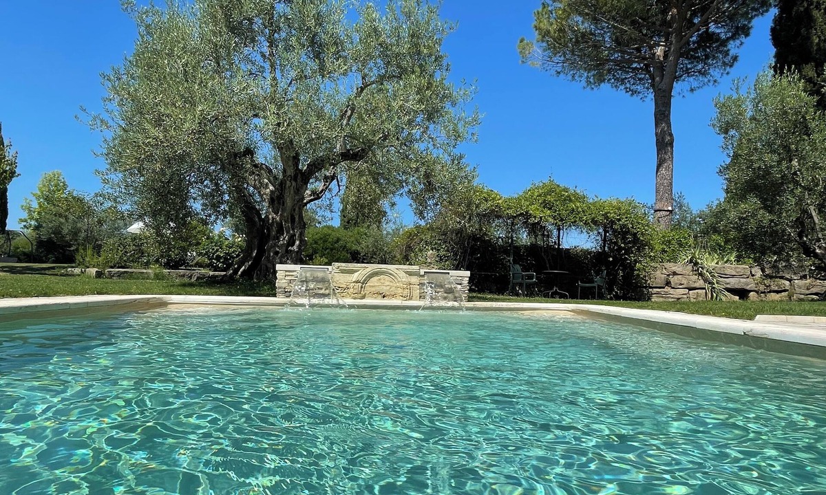 Perugia Apartment | Le Balze Open Space with Private Garden in Villa with Park and Pool