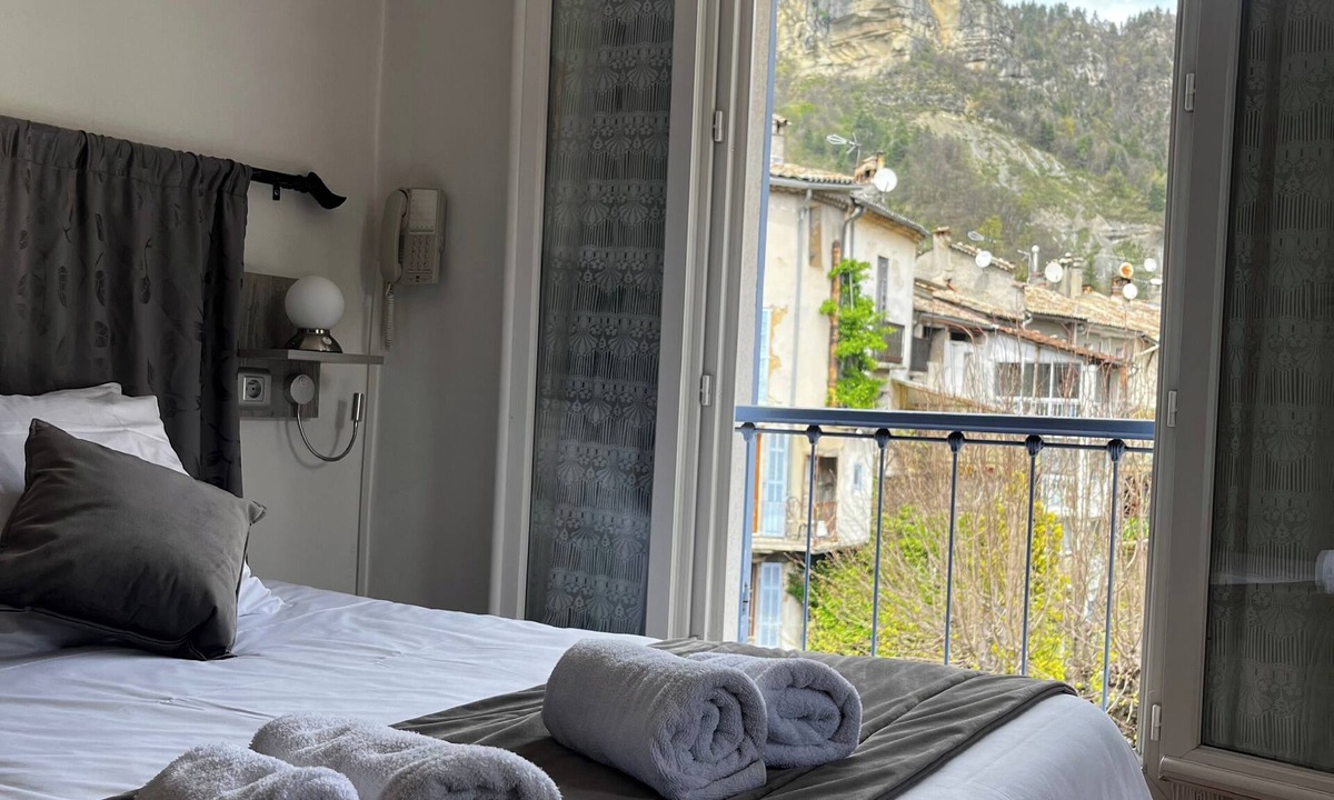 Annot Hotel | Les callunes