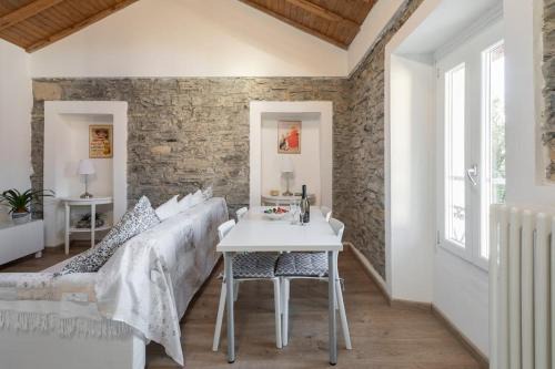 Cernobbio Apartment | Lilia's Home