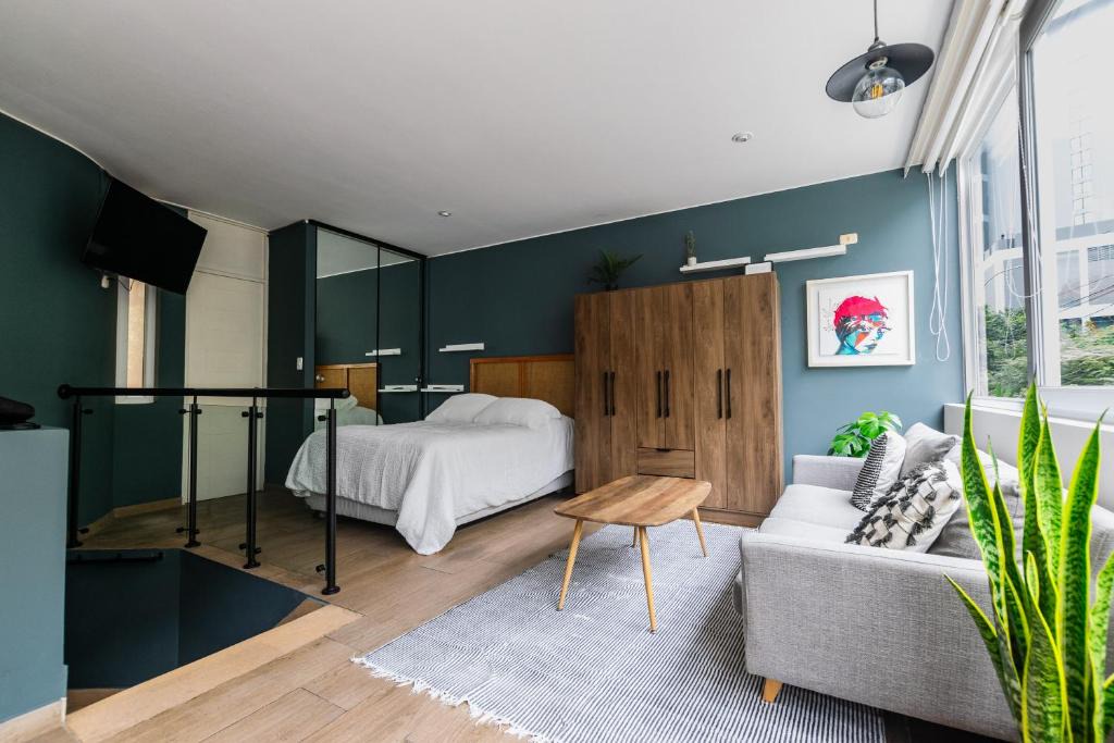 Armendariz Apartment | Loft Steps from Larcomar & Miraflores Boardwalk