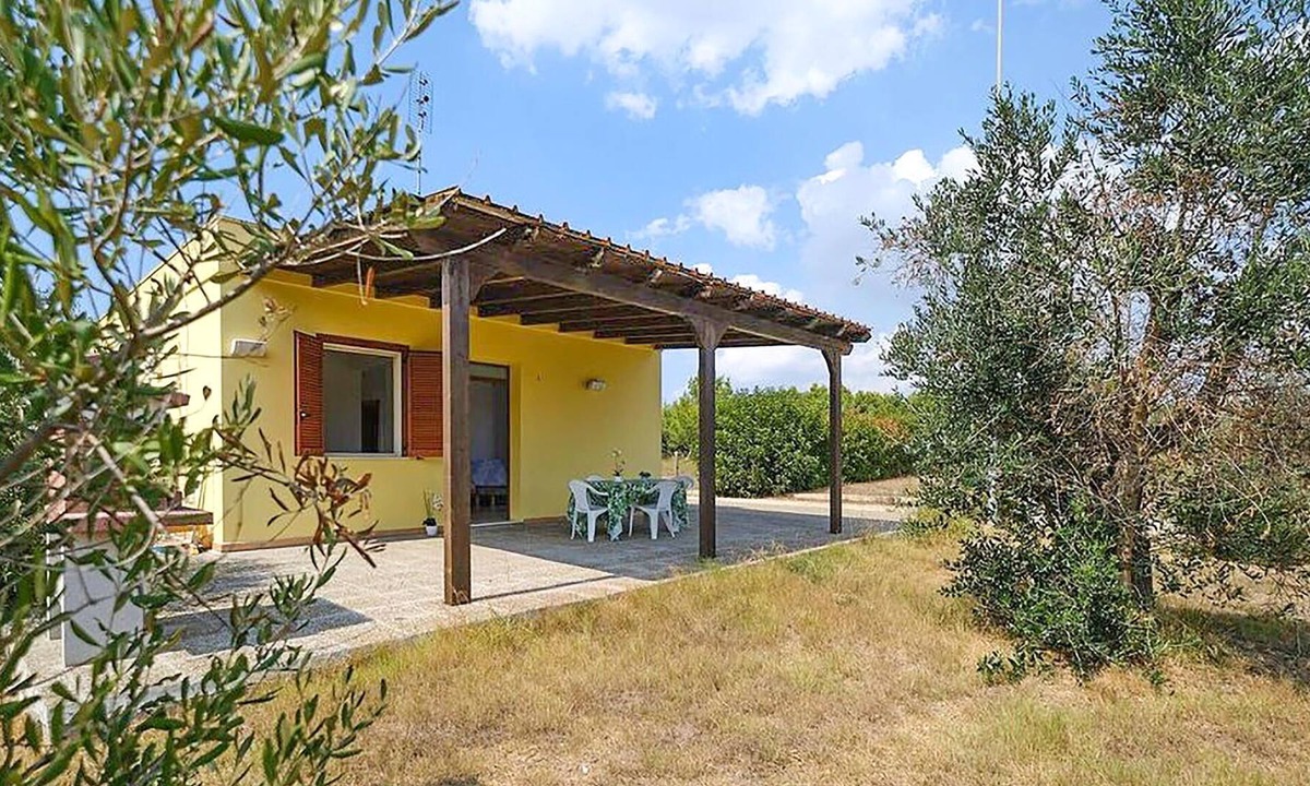 Alezio House | Look forward to a relaxing vacation in this inviting vacation home.