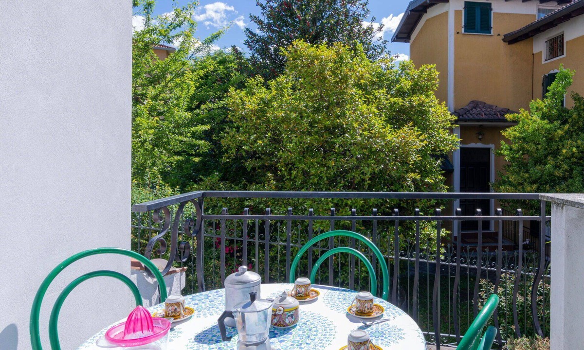 Gera Lario Apartment | Lovely apartment for 5 people with WIFI, TV, balcony and pets allowed