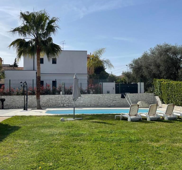 Saint-Sylvestre Apartment | Magnifique studio sur les hauteurs de Nice, piscine, parking et WIFI