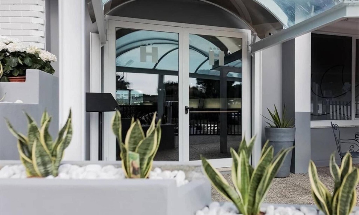 Predore Hotel | MC Hotel