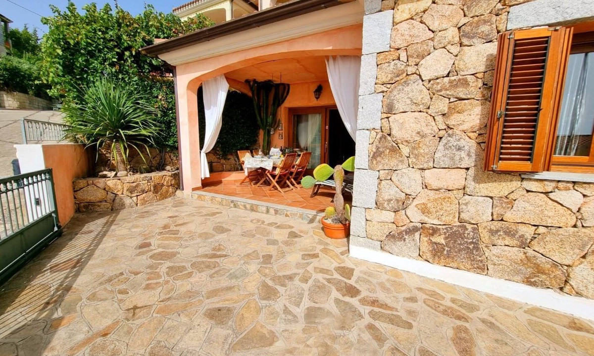 Posada Apartment | mit Kamin, Terrasse und Meerblick by Interhome