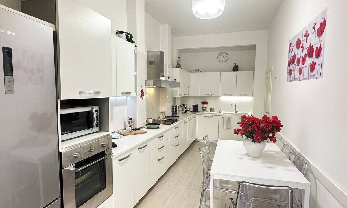 Lungarno del Tempio Apartment | Modern River House, Florence
