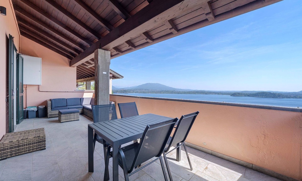 Belgirate Apartment | Monte Lago Suite – Breathtaking Lake View