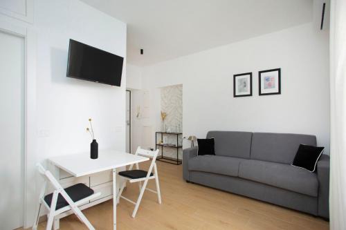 Porta Genova Apartment | Navigli Studio 6 - Two Steps from Porta Genova by InnStay