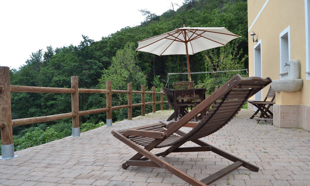 Varazze House | Nestled in a centuries-old forest on the first hill 15 minutes from the sea