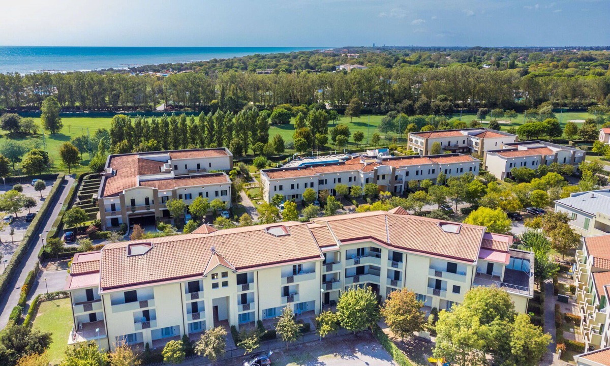 Torre di Fine Apartment | Nice apartment for 6 guests with A/C, WIFI, TV and balcony