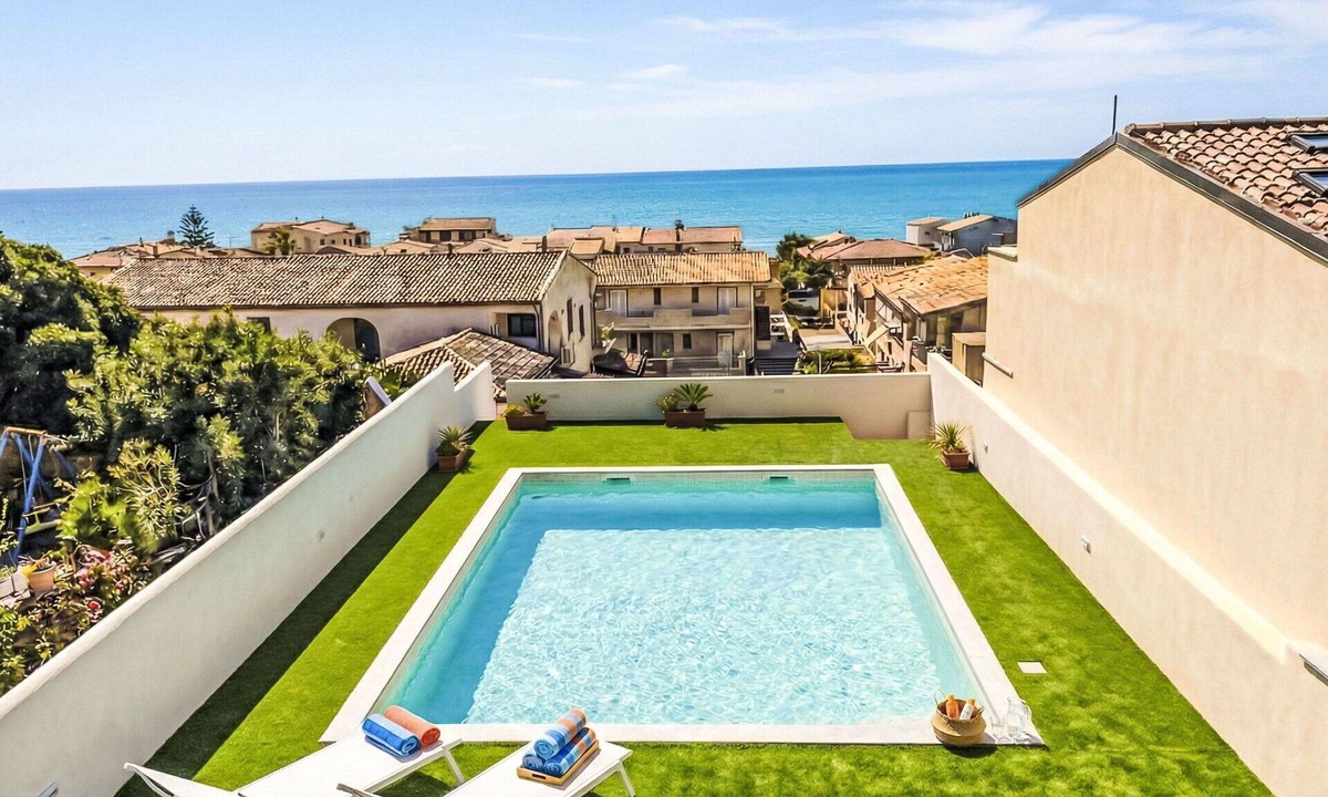 La Ciaccia Apartment | Nice apartment for 4 guests with WIFI, A/C, pool, TV and terrace