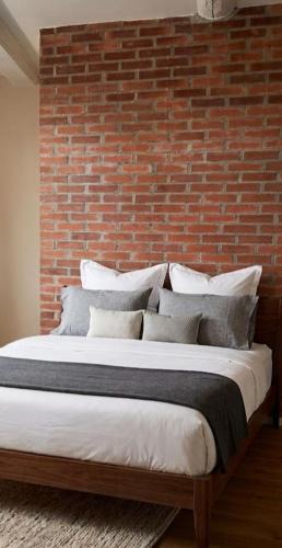 Lecco House | NilaLittleLab Cozy new studio apartment