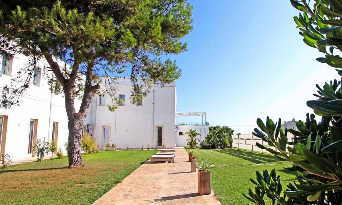 Roca Vecchia Hotel | Oasis Park Hotel