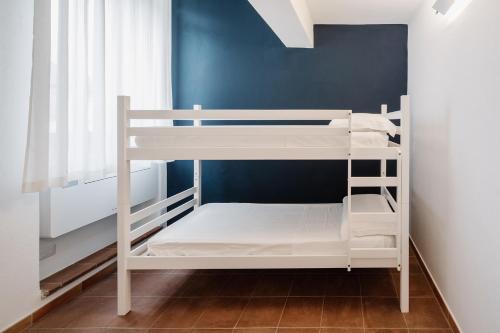 Buggerru Hostel | OSTELLO HENRY