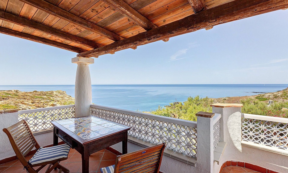 Torre dei Corsari House | Panoramic Apartment in Villa