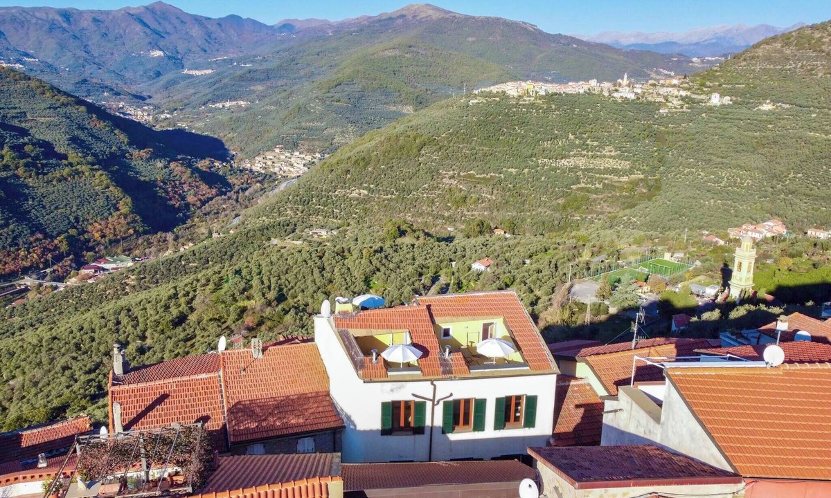 Gazzelli House | Panoramic Townhouse Casa del Borgo