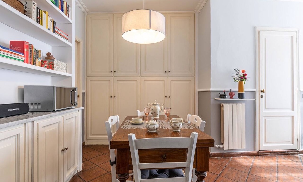 Rione VII Regola Apartment | Paradiso | Romantic open space in the heart of Rome