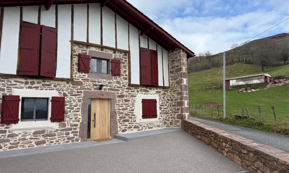 Bidarray House | PEONTENIA - BIDARRAY