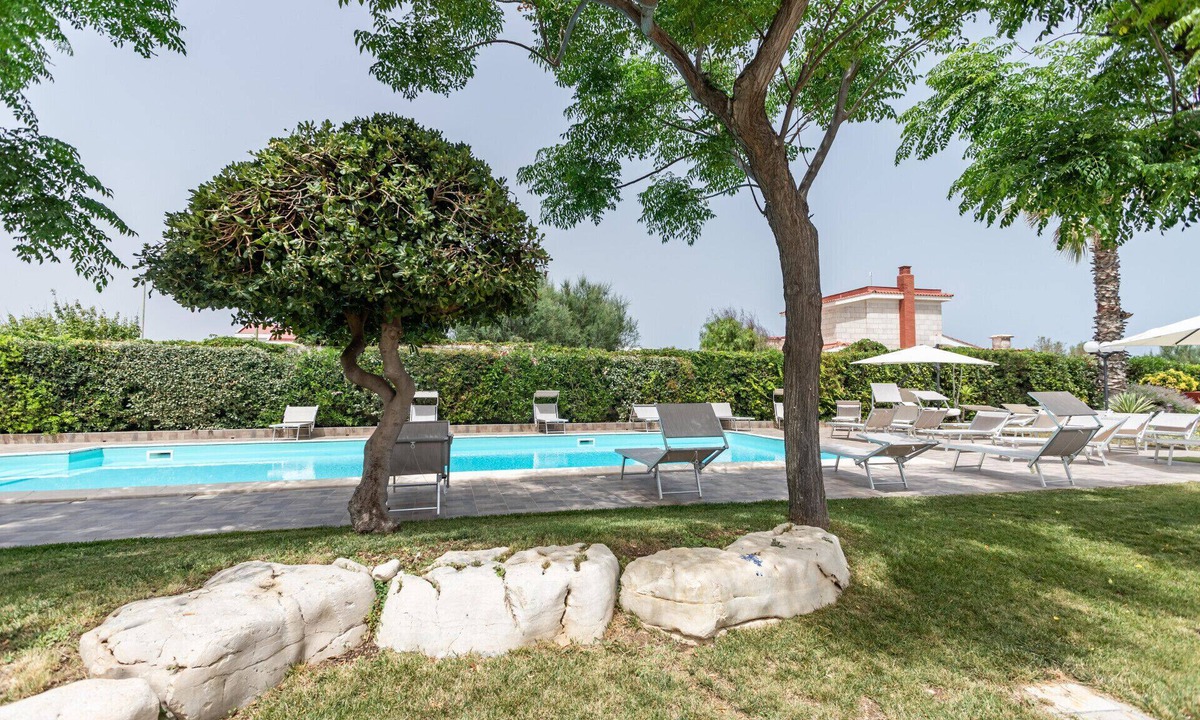 Torre a Mare Bed & Breakfast | Pietramare Luxury - Sapphire by Rentbeat