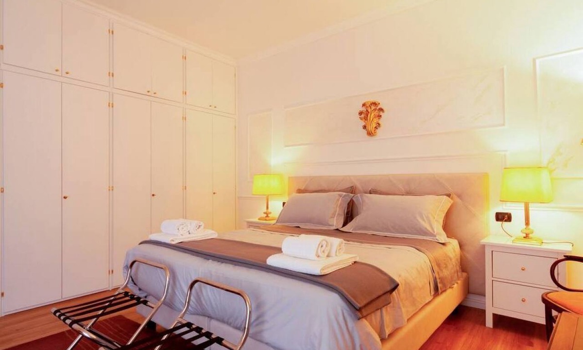 San Giovanni Apartment | Ponte Vecchio Luxury Penthouse