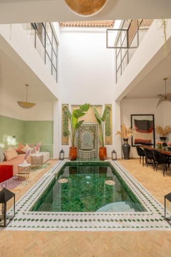 Kasbah House | Private Medina Riad Pool Rooftop Jacuzzi Breakfast Included