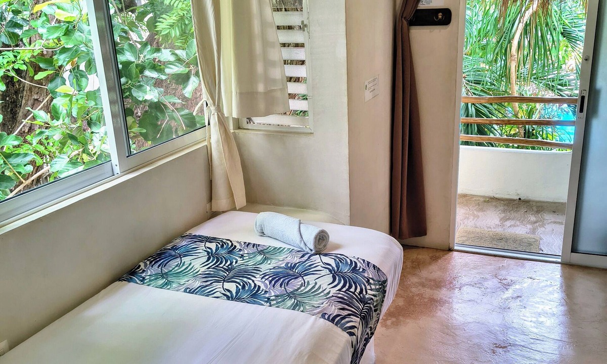 Bacalar Hotel | Private pool Wifi 1 block from the lake