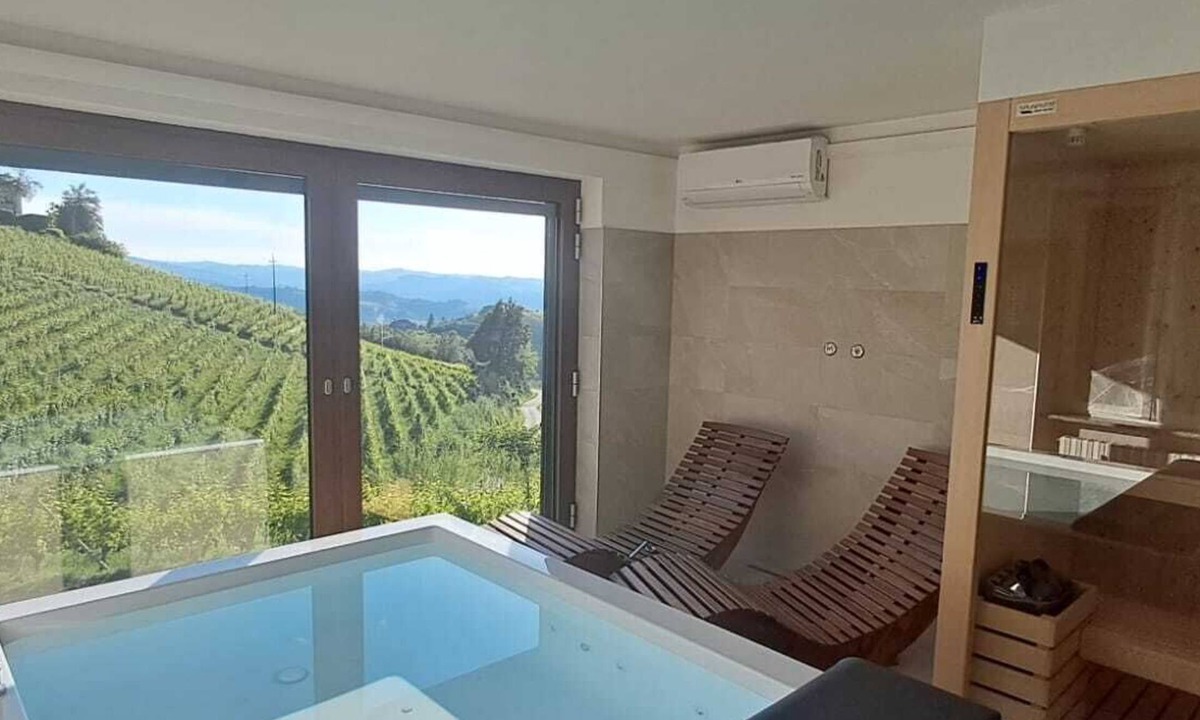 Castel Boglione Apartment | Private Relax Apartment: Sauna and Mini Pool
