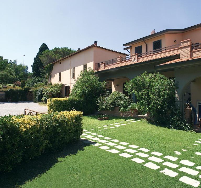Scarlino Hotel | Ranch Hotel