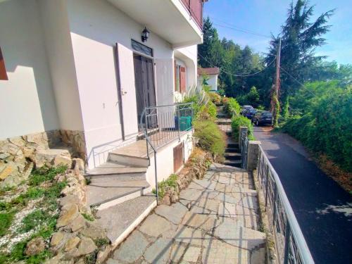 Berzi Apartment | Rocca Fiorita - Casetta indipendente con giardino e parcheggio