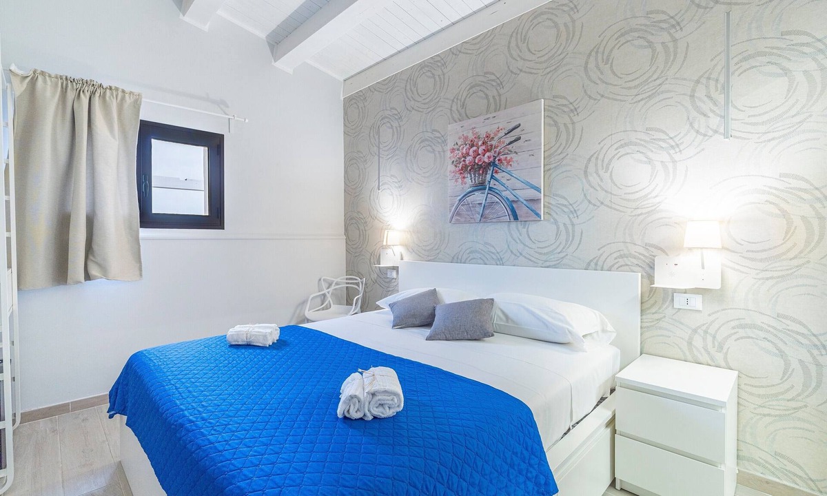 Marzamemi Apartment | Room 110 at 'Le Saline Rooms Marzamemi' with Wi-Fi and Air Conditioning