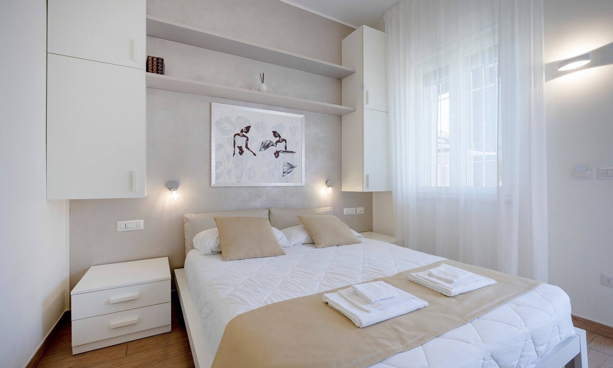 Torre Canne Apartment | Room 4 with Shared Garden