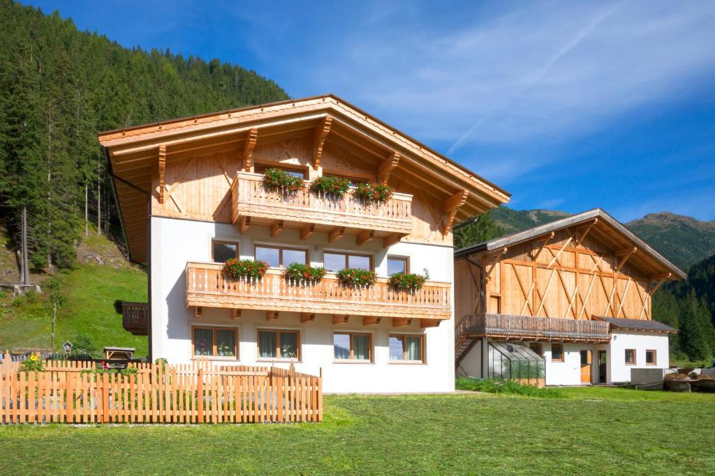 Sarentino Apartment | Schneiderhof