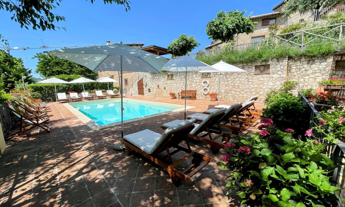 Strettura House | Serene Tuscan Retreat with Breathtaking Views