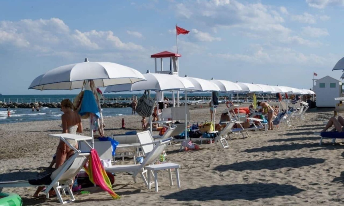 Santa Maria in Stelle Apartment | Sophisticated Venice Lido Apartment Moments from the Beach