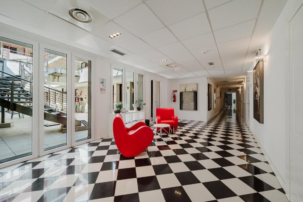 Maggiolina Apartment | Studio Inn Centrale & Milano Urban Padel