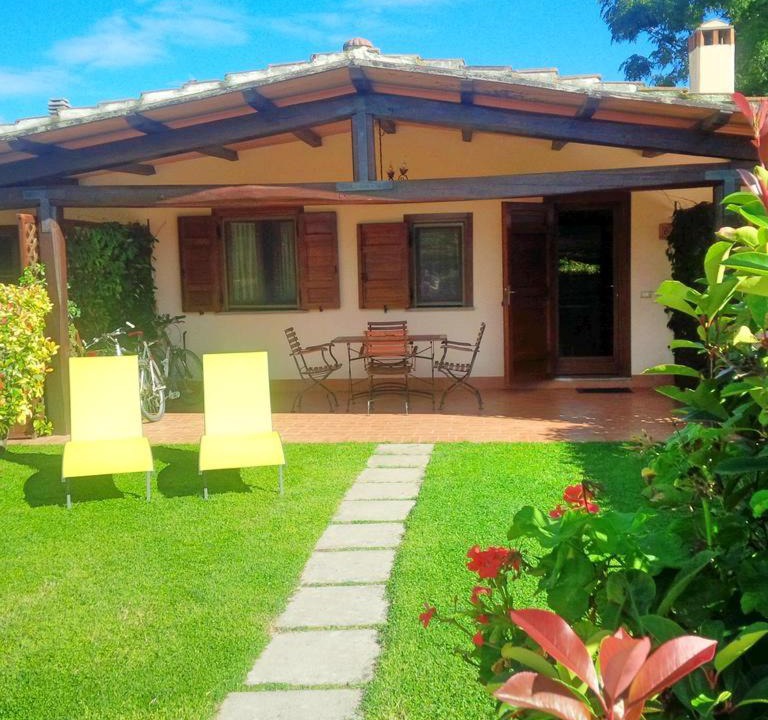 Pescia Romana Apartment | Studio with Terrace in Pescia Romana - 28 m² + Parking Included
