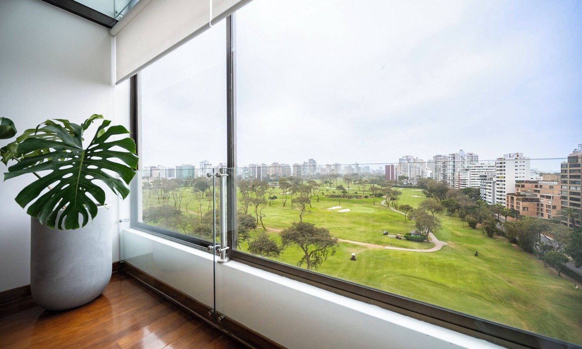 San Isidro Apartment | Stylish 100m² Duplex Overlooking Golf Club - San Isidro Prime