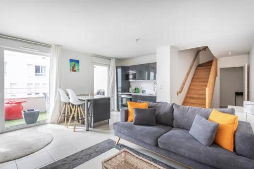La Villette Apartment | Superbe Duplex avec Terrasse - 14CHAN2