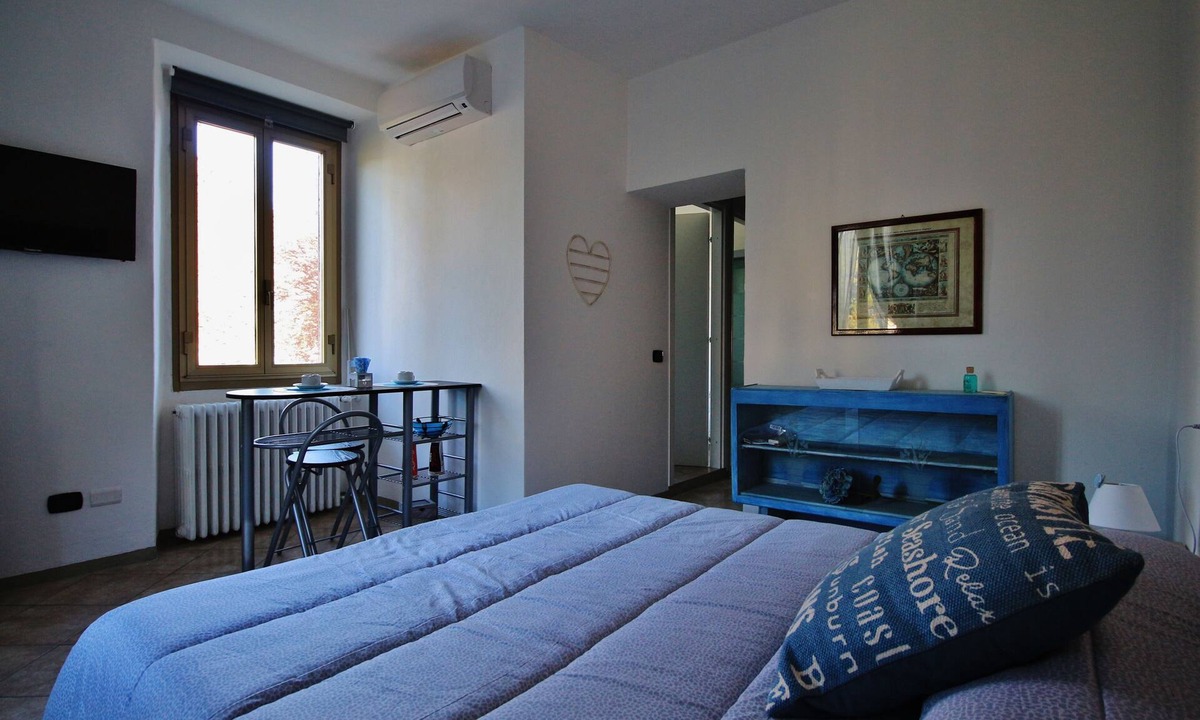 Riva Bed & Breakfast | The Windows on the Lake - Heaven