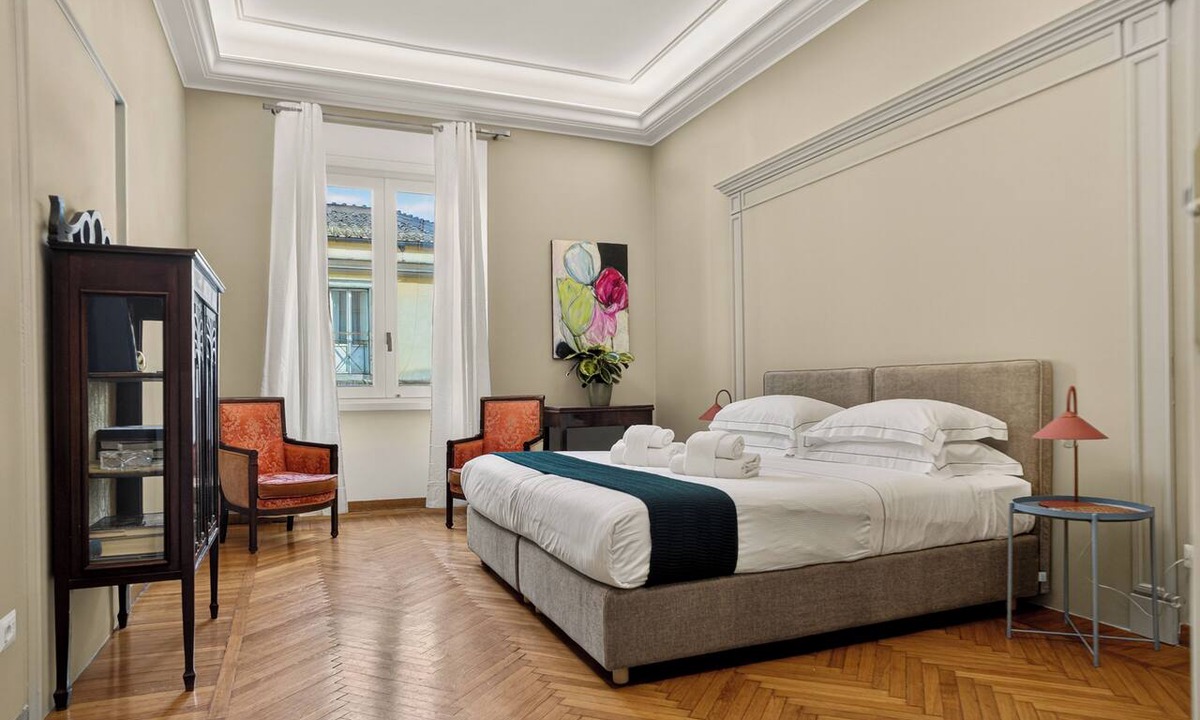 Rione II Trevi Apartment | TreasureRome - Spanish Steps Family Home