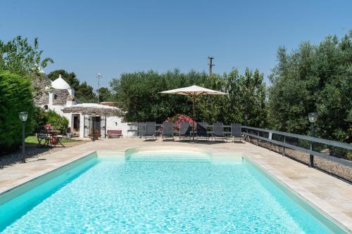 Putignano Villa | Trullo Nora with private pool near Alberobello