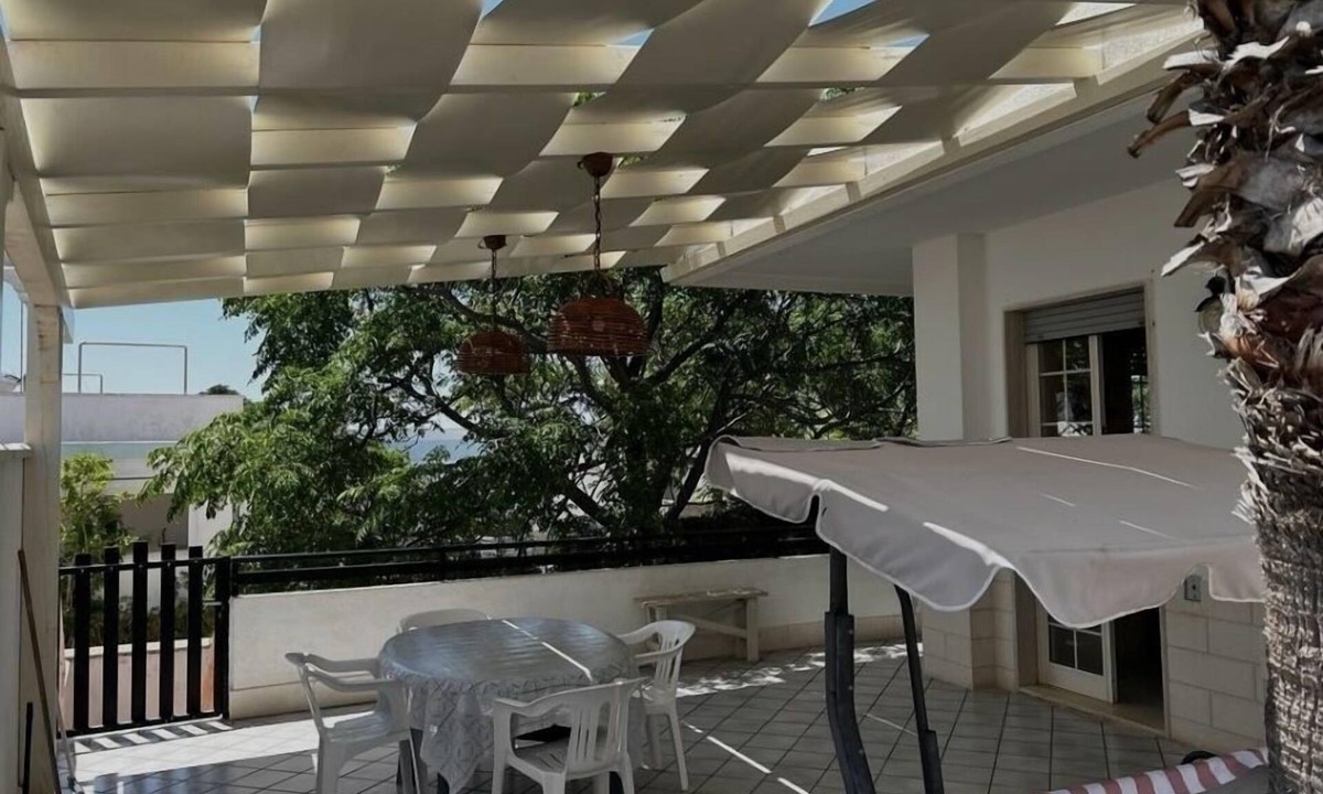 Marina di Mancaversa House | Vacation home 30 meters from the sea