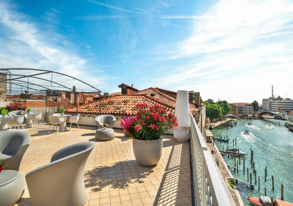 Santa Croce Apartment | Venetian Palace R&R
