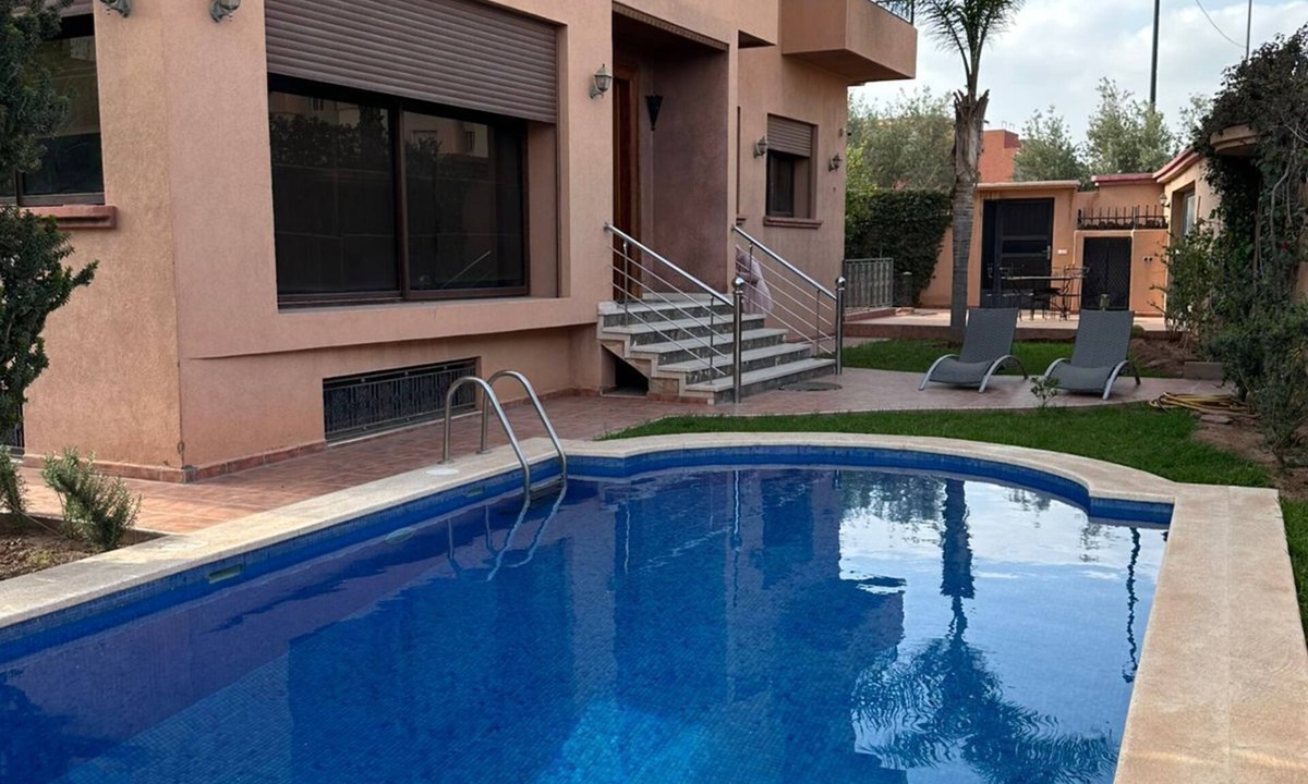 Targa Villa | Villa Amroth Marrakech: Luxury 6-Bedroom Villa with Private Pool for 14 Guests