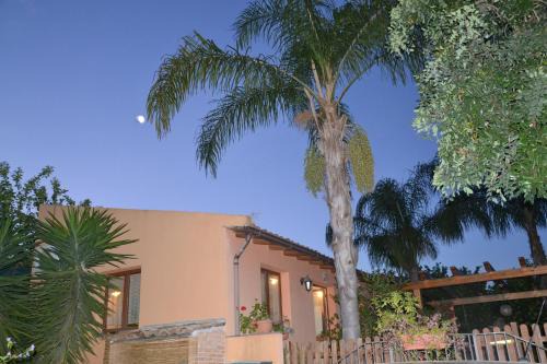 Scillichenti Apartment | Villa Carati