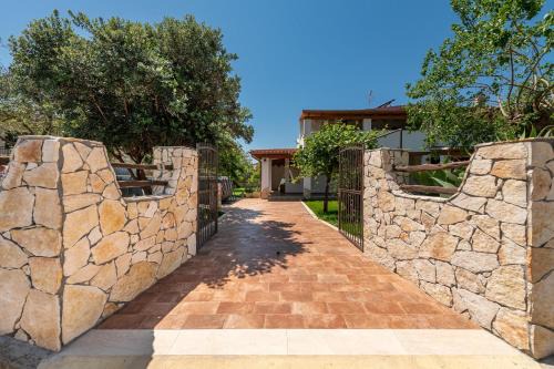 Torre degli Ulivi House | Villa Eleonora Residence App to 1