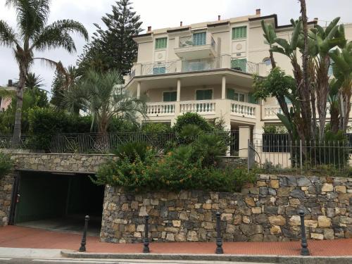 Ospedaletti Apartment | Villa Emma