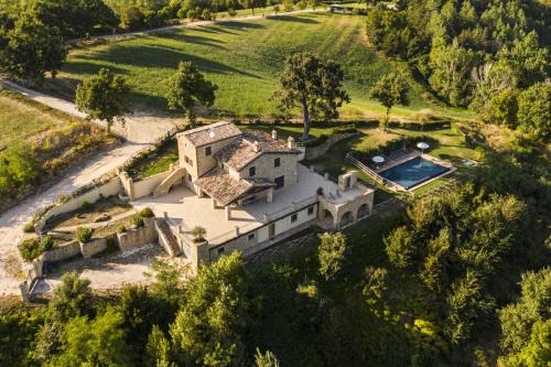Castelraimondo Villa | VILLA ERMELINDA - Ville Carborello